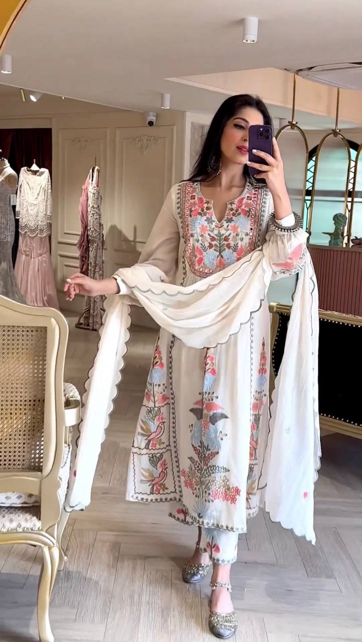 Elegant Embroidered Off-White Cotton Lawn Suit