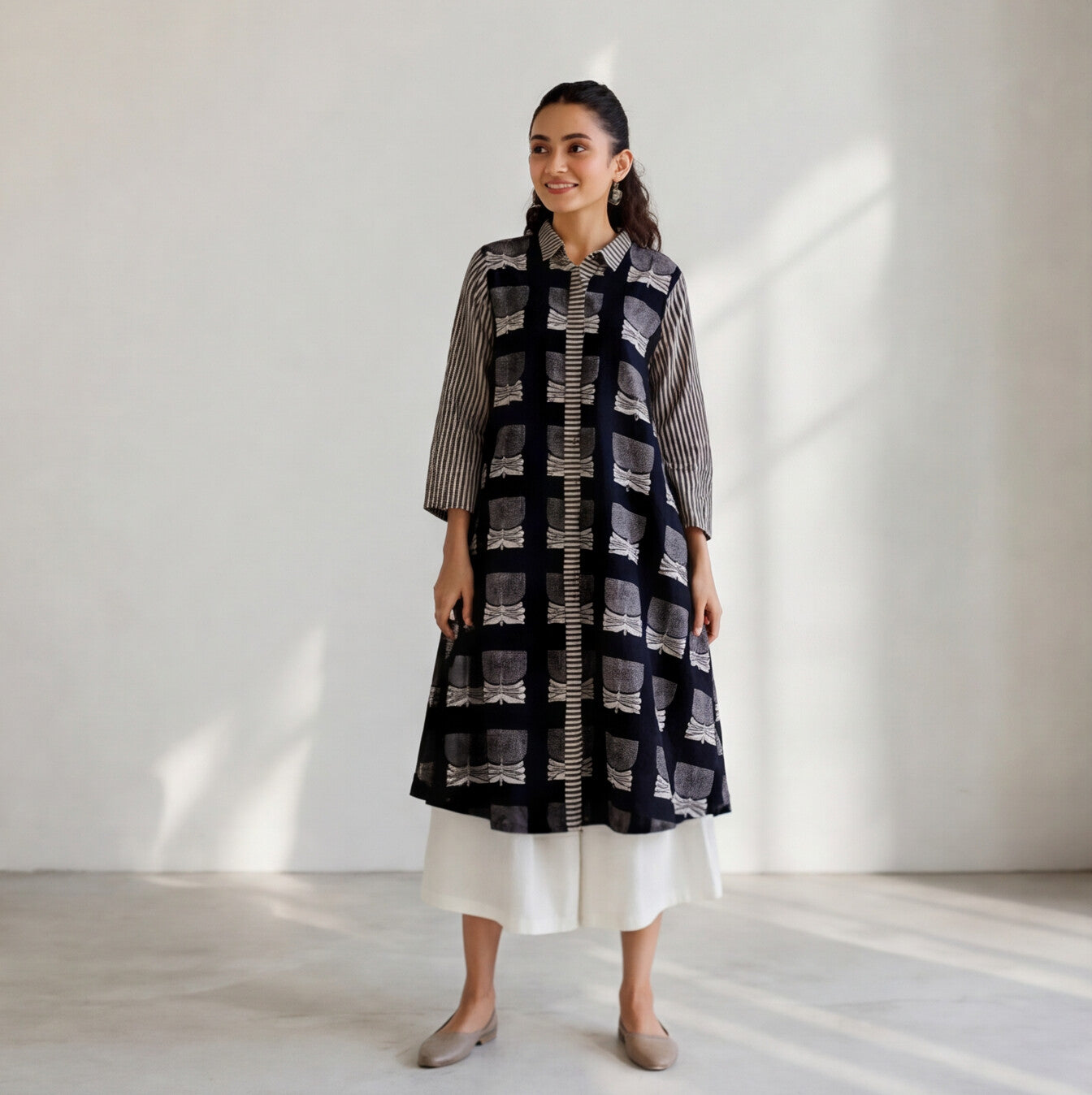 Women's Black & White Printed Cotton A-Line Kurta
